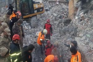 &Ccedil;iğli Belediyesi Arama Kurtarma Ekibi (&Ccedil;AK), &uuml;lkemizi yasa boğan depremlerin