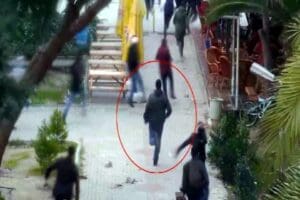 İzmir'de &Uuml;lk&uuml; Ocakları Ege &Uuml;niversitesi sorumlusu tarih b&ouml;l&uuml;m&uuml; &ouml;ğrencisi Fırat