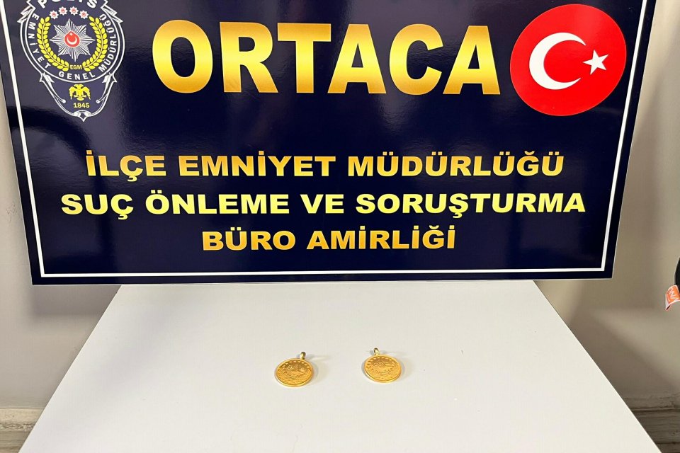 Muğla'nın Ortaca il&ccedil;esinde, bir evden 115 bin liralık altın &ccedil;aldığı