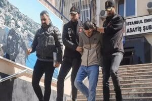 Ey&uuml;psultan'da Mertcan Aydın (25), iddiaya g&ouml;re işe girip &ccedil;alışmadığı i&ccedil;in