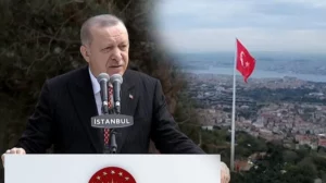 Cumhurbaşkanı Recep Tayyip Erdoğan, &Ccedil;amlıca Kulesi g&ouml;ndere bayrak &ccedil;ekme t&ouml;reninde