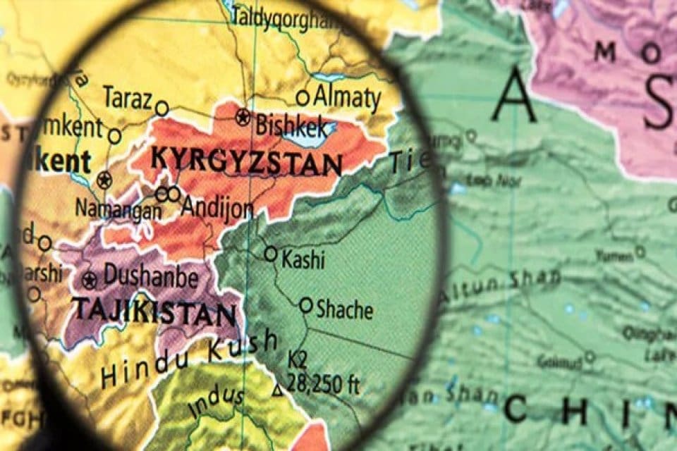 Kırgızistan-Tacikistan sınırında tansiyon y&uuml;ksek. Muhafız birlikleri arasındaki &ccedil;atışmaların ardından varılan