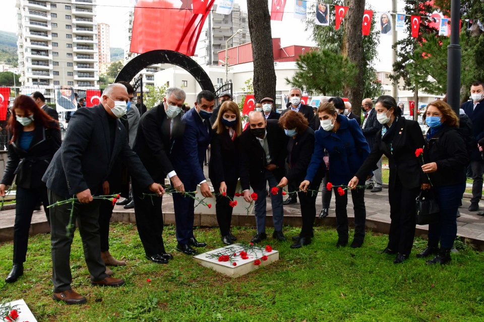 18 Mart &Ccedil;anakkale Zaferi, 106. Yıld&ouml;n&uuml;m&uuml;nde Narlıdere&rsquo;de de unutulmadı. Narlıdere