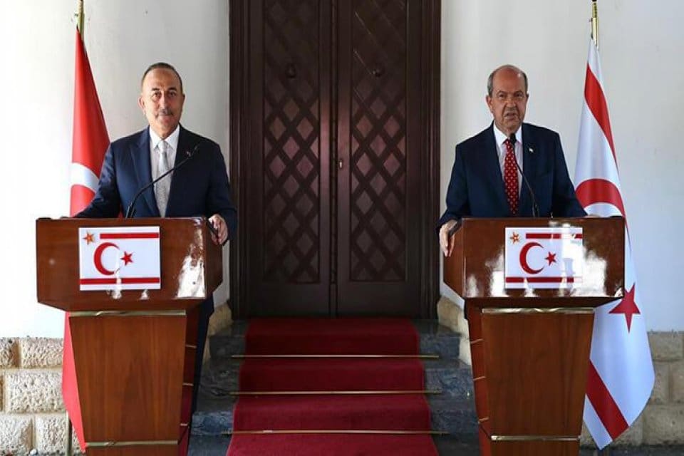 Dışişleri Bakanı Mevl&uuml;t &Ccedil;avuşoğlu, resmi ziyaret kapsamında bulunduğu KKTC&rsquo;de Cumhurbaşkanı