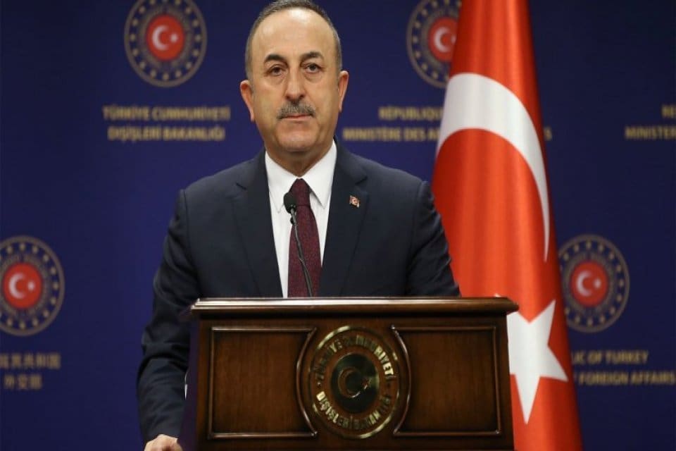 Dışişleri Bakanı Mevl&uuml;t &Ccedil;avuşoğlu, Yunanistan ile ilişkilerle ilgili olarak silahsızlandırma