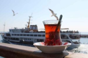 Çayın sağlığımıza olan olumsuz etkisi, çay içmeden önce sizi iki