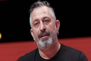 Sağlık &ccedil;alışanlarına y&ouml;nelik şiddete karşı &uuml;lke &ccedil;apında d&uuml;zenlenen eylemlere destek