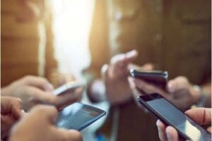 Sosyal medyada cep telefonları ve tabletlerden alınan &Ouml;TV'nin kaldırılacağı iddia