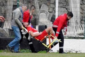 B&ouml;lgesel Amat&ouml;r Lig 10. Grup?ta m&uuml;cadele eden&nbsp;&Ccedil;eşme&nbsp;Belediyespor ile &Ouml;z&ccedil;amdibispor ma&ccedil;ında