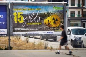 Gaziemir Belediyesi 5 Haziran D&uuml;nya &Ccedil;evre G&uuml;n&uuml;&rsquo;nde hazırladığı afişlerle İzmir&rsquo;in