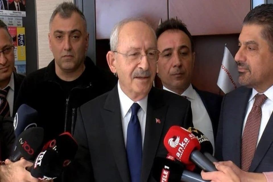 CHP Genel Başkanı Kemal Kılı&ccedil;daroğlu, Cumhurbaşkanı Erdoğan'ın se&ccedil;im i&ccedil;in işaret