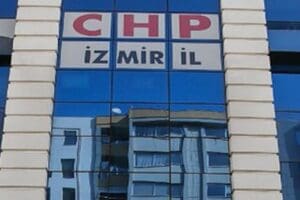 CHP İzmir İl Başkan Yardımcısı Pelda Başak Tokan, partideki g&ouml;revinden