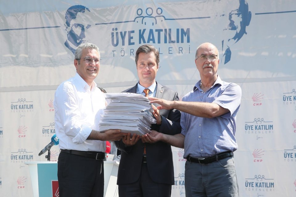 Cumhuriyet Halk Partisi (CHP) İzmir İl Başkanlığı’nın ev sahipliğinde düzenlenen