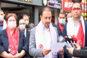 CHP Yalova İl Başkanlığı'nda 350'li &uuml;ye istifa etti. İstifa gerek&ccedil;esi