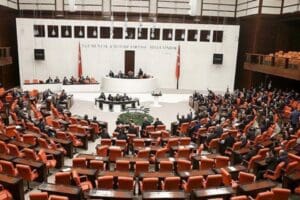 CHP Grup Başkanvekili Engin Altay, AK Parti'nin anayasa değişikliği &ouml;nerisinin