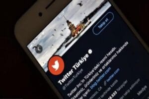 CHP, Bilgi Teknolojileri ve İletişim Kurumu&rsquo;nun (BTK) bant daraltılması kararı