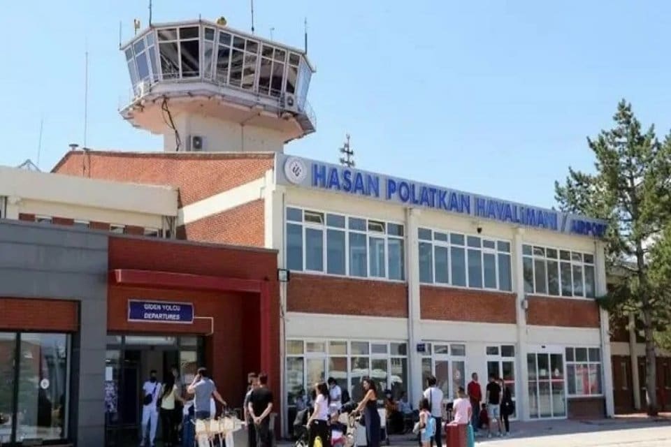 Eskişehir Hasan Polatkan Havaalanı&rsquo;ndan yolcu taşımacılığı yapan havayolu şirketlerinin 1