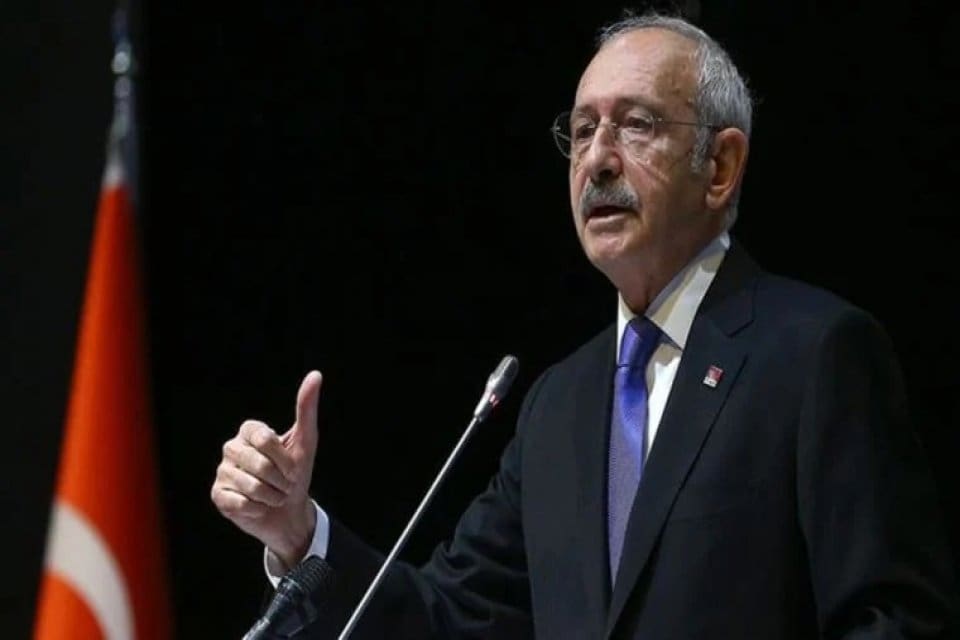 Kemal Kılı&ccedil;daroğlu'nun adaylık ilanı sonrası CHP İstanbul İl Teşkilatı tarafından