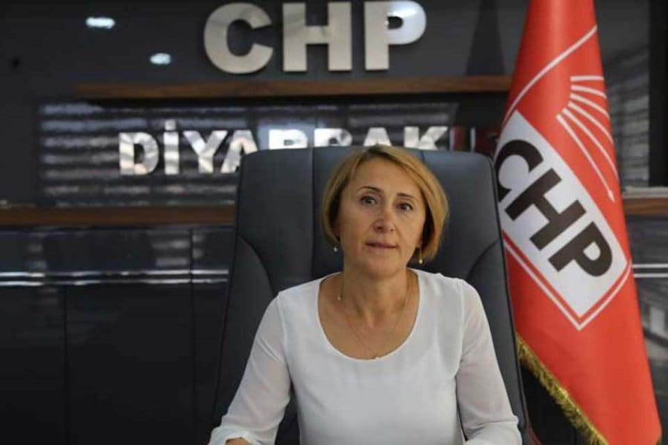 CHP Diyarbakır il Başkanlığı g&ouml;revden mahkeme kararı ile alındı. Yerine