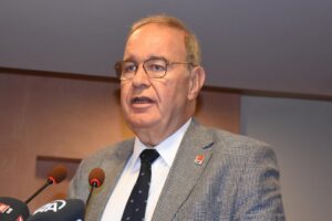 CHP Genel Başkan Yardımcısı Faik Öztrak, "Kuvvetler ayrılığını güçlendireceğiz. Tarafsız