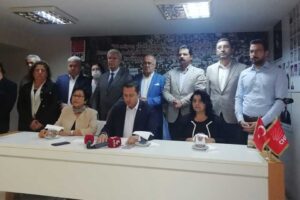 Cumhuriyet Halk Partisi (CHP) İzmir İl Başkanı Deniz Yücel, il