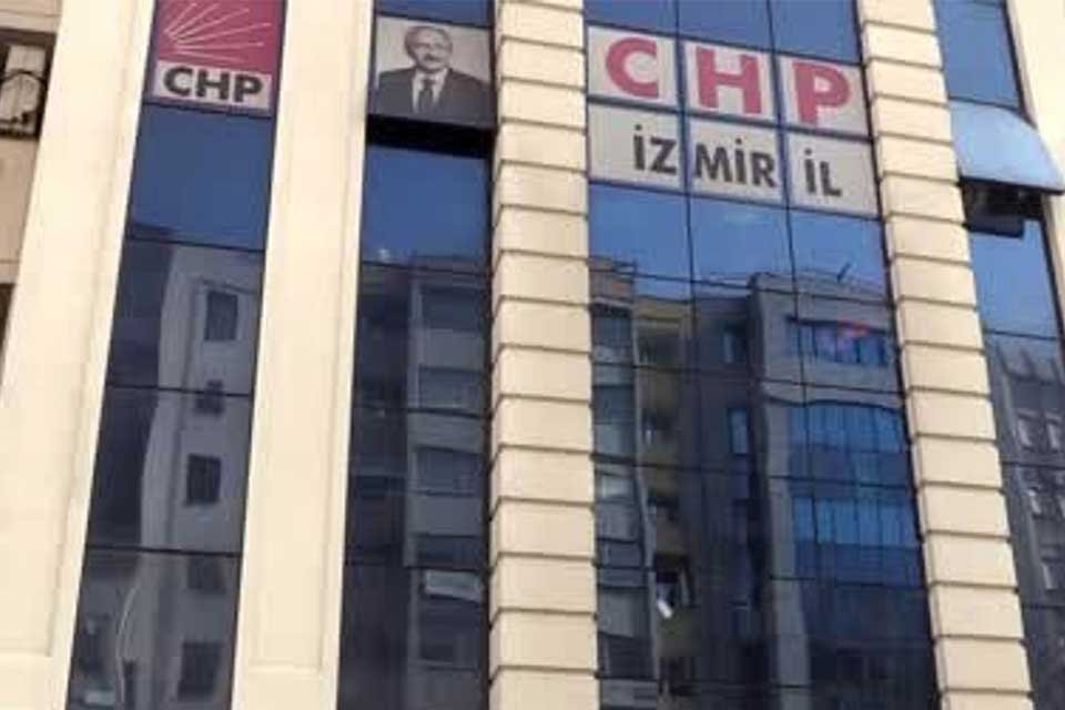 CHP İzmir İl &ouml;rg&uuml;t&uuml; toplanıyor. &Ouml;rg&uuml;t zirvesi İl Başkanı Deniz