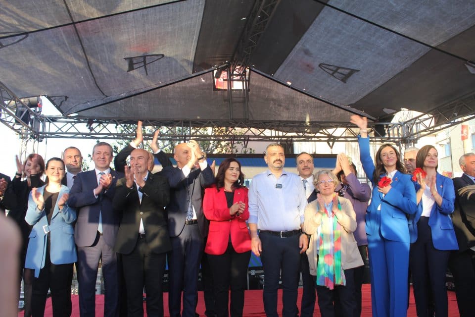 Cumhuriyet Halk Partisi (CHP) İzmir Milletvekili adayları&nbsp;CHP İl Başkanı Şenol