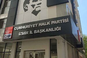 Cumhuriyet Halk Partisi (CHP) İzmir İl Başkan Yardımcısı Cumhur Dereli'nin