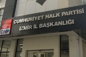 CHP İzmir'de haftalık olağan il y&ouml;netim toplantısı Başkan Y&uuml;cel y&ouml;netiminde&nbsp;ger&ccedil;ekleşti.