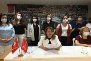 Cumhuriyet Halk Partisi İzmir İl Kadın Kolu Başkanı Nurdan Şenkal