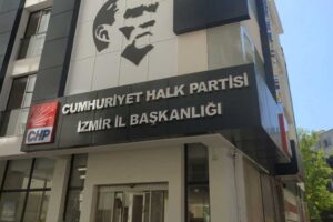 CHP İzmir haftalık olağan toplantısı İl Başkanı Deniz Y&uuml;cel başkanlığında