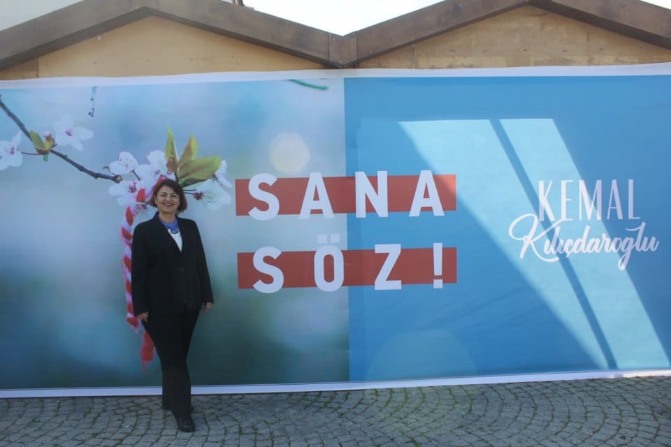 Cumhuriyet Halk Partisi'nden (CHP) İzmir Milletvekili aday adayı olan Yeni&nbsp;Kuşak