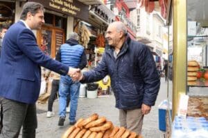 Cumhuriyet Halk Partisi (CHP) İzmir İl Başkanı Deniz Y&uuml;cel ve