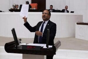 CHP İzmir Milletvekili &Ouml;zcan Pur&ccedil;u, TBMM genel kurulunda s&ouml;z alarak,