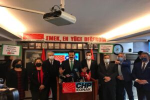 CHP Konak İl&ccedil;e Başkanı &Ccedil;ağrı Gruş&ccedil;u, 2019 yılında Cumhurbaşkanlığının ısınma,