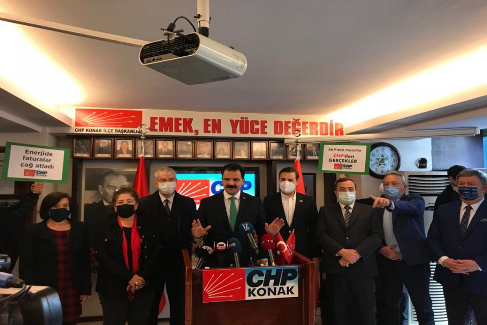 CHP Konak İl&ccedil;e Başkanı &Ccedil;ağrı Gruş&ccedil;u, 2019 yılında Cumhurbaşkanlığının ısınma,