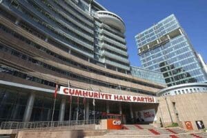 CHP, 24-25 Mart'ta "İktidara Hazırız" sloganıyla Antalya'da t&uuml;m &ouml;rg&uuml;t&uuml;n katılımı