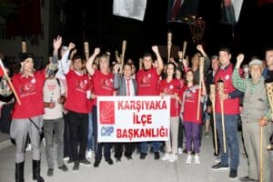 B&uuml;y&uuml;k Taarruz&rsquo;un 100. yılında Afyon&rsquo;da d&uuml;zenlenen &lsquo;Zafer Y&uuml;r&uuml;y&uuml;ş&uuml;&rsquo;nde coşku dolu
