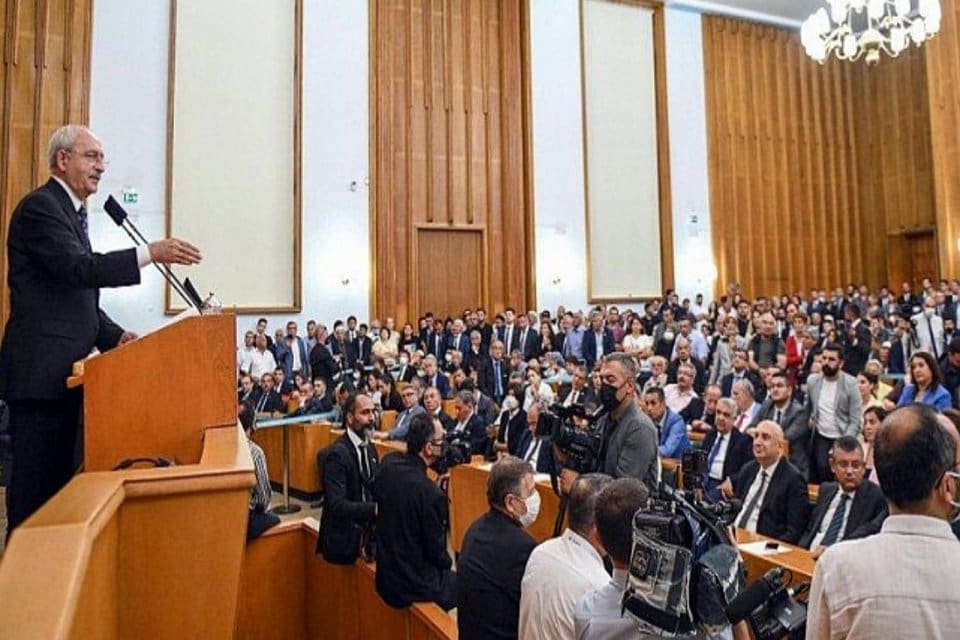CHP'nin Erzurum'da ger&ccedil;ekleştireceği grup toplantısı i&ccedil;in yapılacak yolculukta 120 vekil