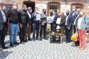 İzmir&rsquo;de kayıt dışı işlerde &ccedil;alışanların temsilcileriyle bir araya gelen CHP