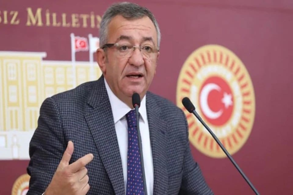 CHP Grup Başkanvekili Engin Altay hazırladığı raporda Milli Eğitim Bakanlığı