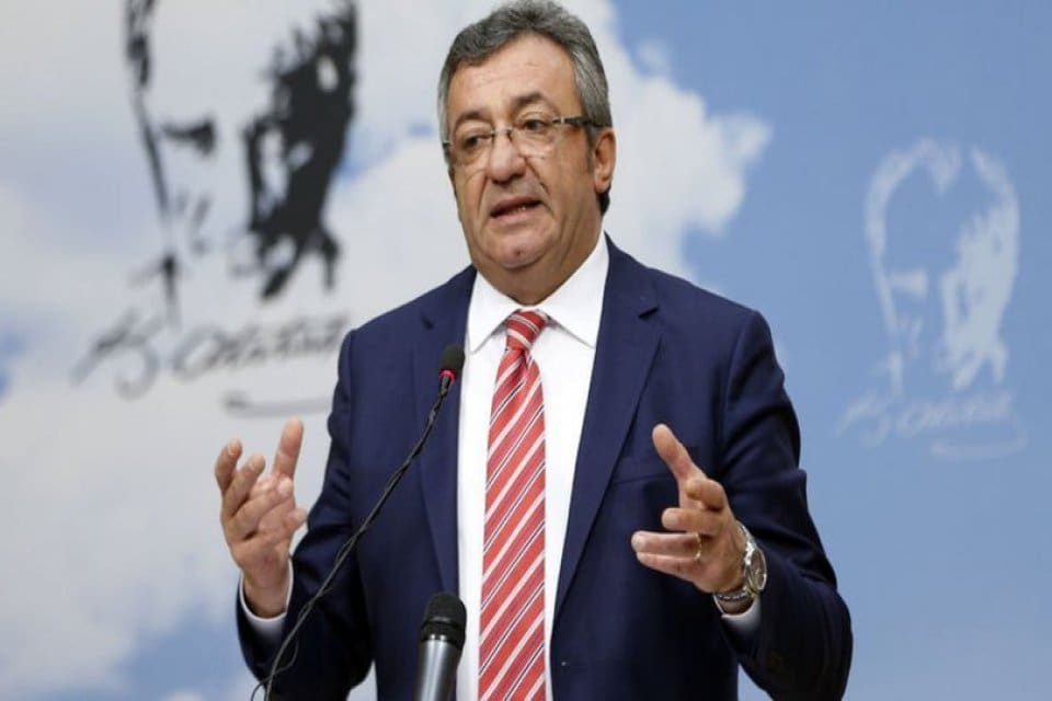CHP&rsquo;nin İzmir kampında değerlendirmelerde bulunan CHP Grup Başkanvekili Engin Altay;