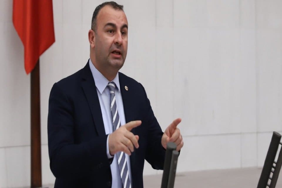 "Buca betona değil yeşile kavuşmalı" diyen CHP İzmir Milletvekili Arslan,
