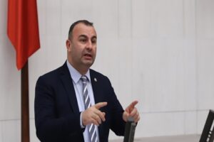 CHP PM üyesi, İzmir Milletvekili ve TBMM Çevre Komisyonu Üyesi