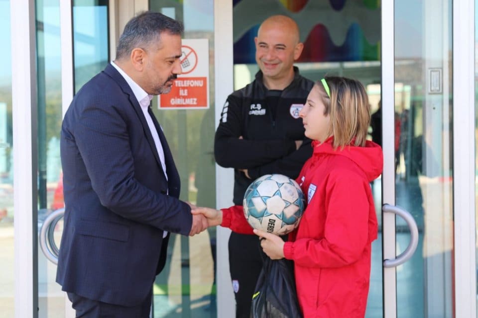 Cumhuriyet Halk Partisi İzmir İl Başkanı Şenol Aslanoğlu, Kahramanmaraş depremleri
