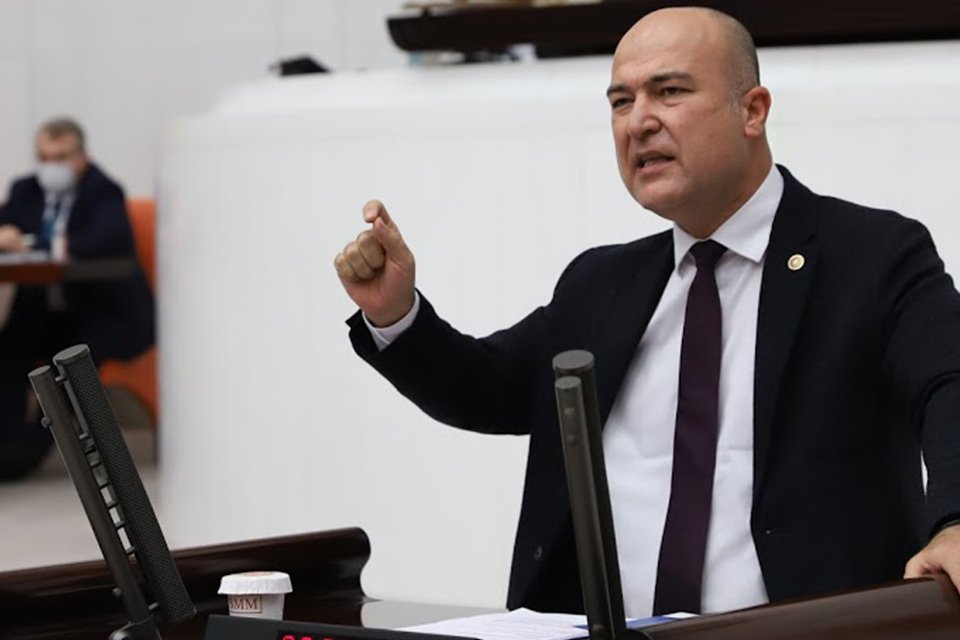 CHP'li Bakan Cumhurbaşkanı Erdoğan'ın İzmir ile ilgili söylediklerine cevap verdi.