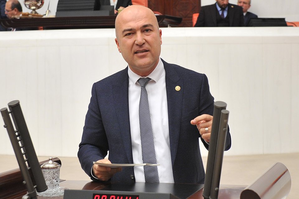 CHP İzmir Milletvekili Murat Bakan, AKP ve MHP’nin İzmir Büyükşehir