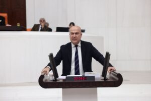 &Ccedil;evre Komisyonu CHP S&ouml;zc&uuml;s&uuml; İzmir Milletvekili Murat Bakan, Meclis Genel