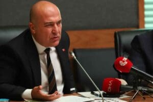 TBMM &Ccedil;evre Komisyonu CHP S&ouml;zc&uuml;s&uuml; ve İzmir Milletvekili Murat Bakan,
