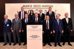 CHP'li B&uuml;y&uuml;kşehir Belediye Başkanları, Mersin'deki buluşmanın ardından ortak deklarasyon yayımladı.